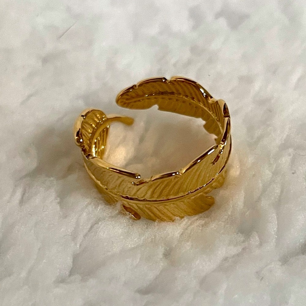 Gold adjustable feather ring